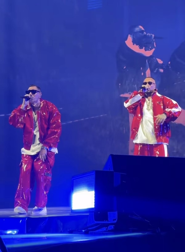 Guè e Marracash celebrano i 10 anni di Santeria in total look Ferrari