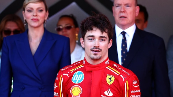 Leclerc, 1.000 giri da leader ancora senza corona