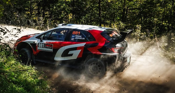 Tänak vince in Tennessee, mentre Loeb torna in gara con la figlia Valentine
