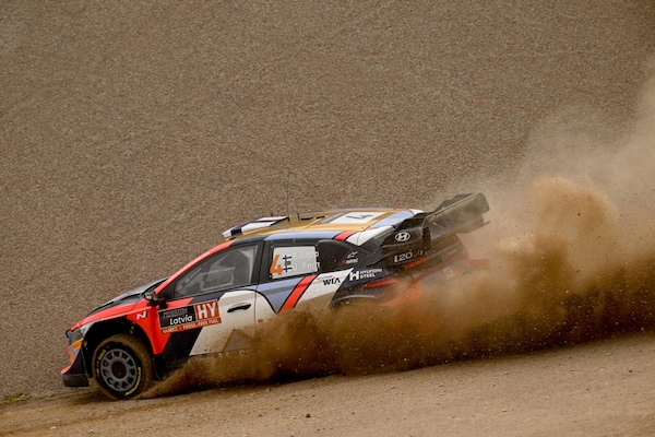 Lappi saluta la compagnia, il pilota Hyundai annuncia a sorpresa il ritiro
