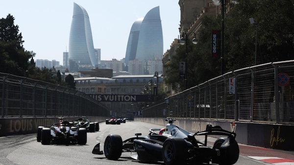 Baku, occhi puntati sull'asfalto di curva 7