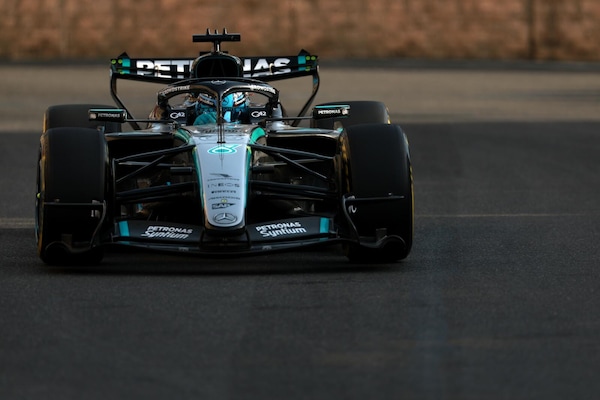 GP Azerbaijan, FP2: 1-2 Mercedes