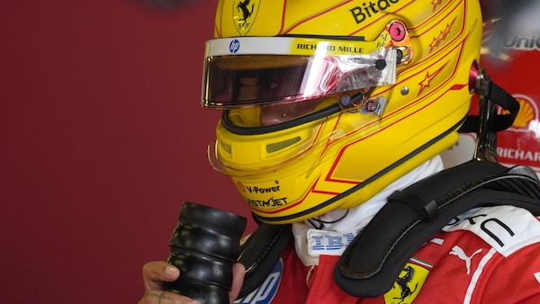 Hamilton: "Qualifica difficile per gomme e scia"