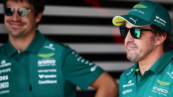 Mi ritiro dalla F1... ma non oggi: Alonso annuncia il rinnovo con Aston Martin per il 2027
