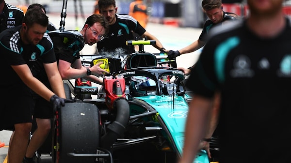 Mercedes tutta nuova a Sepang, come cambia per dominare ovunque