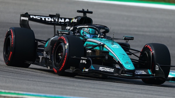 Mercedes, Russell a Singapore con una nuova power unit?