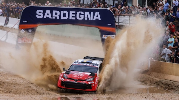 Toyota in un tumulto di emozioni in Sardegna. Latvala: "È stato il momento più duro"
