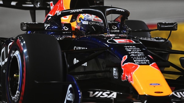 Verstappen: "Siamo in tendenza positiva, la pole qui è speciale"