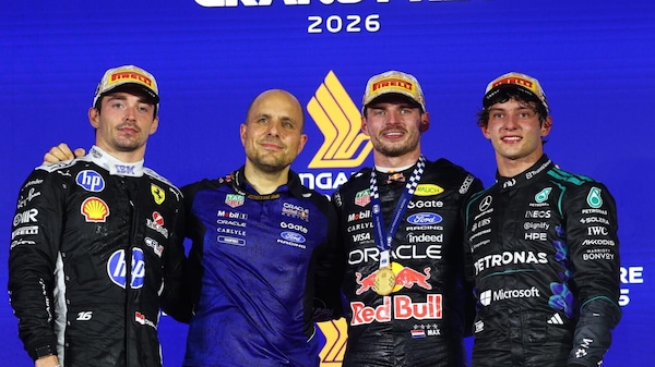 GP Singapore: trionfa Verstappen, Ferrari bene a metà e Kimi vola verso il Mondiale