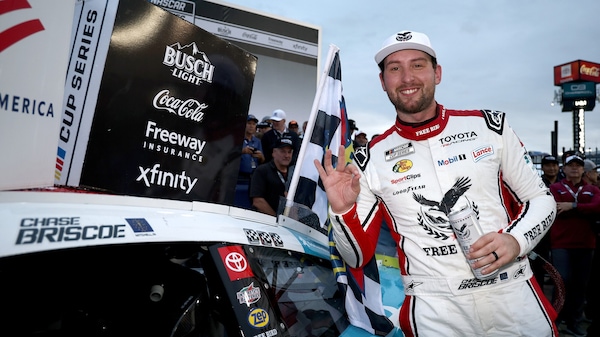 NASCAR: inarrestabile Briscoe ad Charlotte