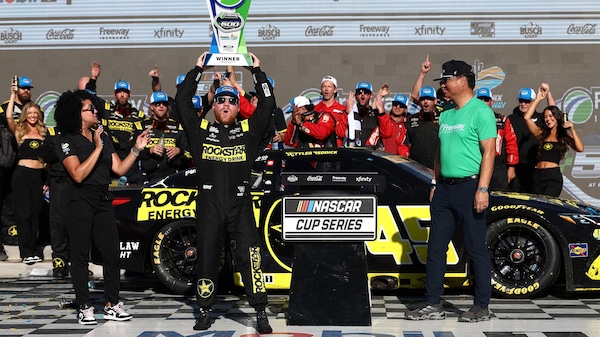 NASCAR: Reddick vince a Phoneix, Bell aggancia Larson