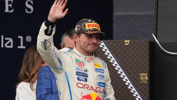 Verstappen, ad Austin non ha funzionato nulla: "Passeremo alle comunicazioni a gesti"